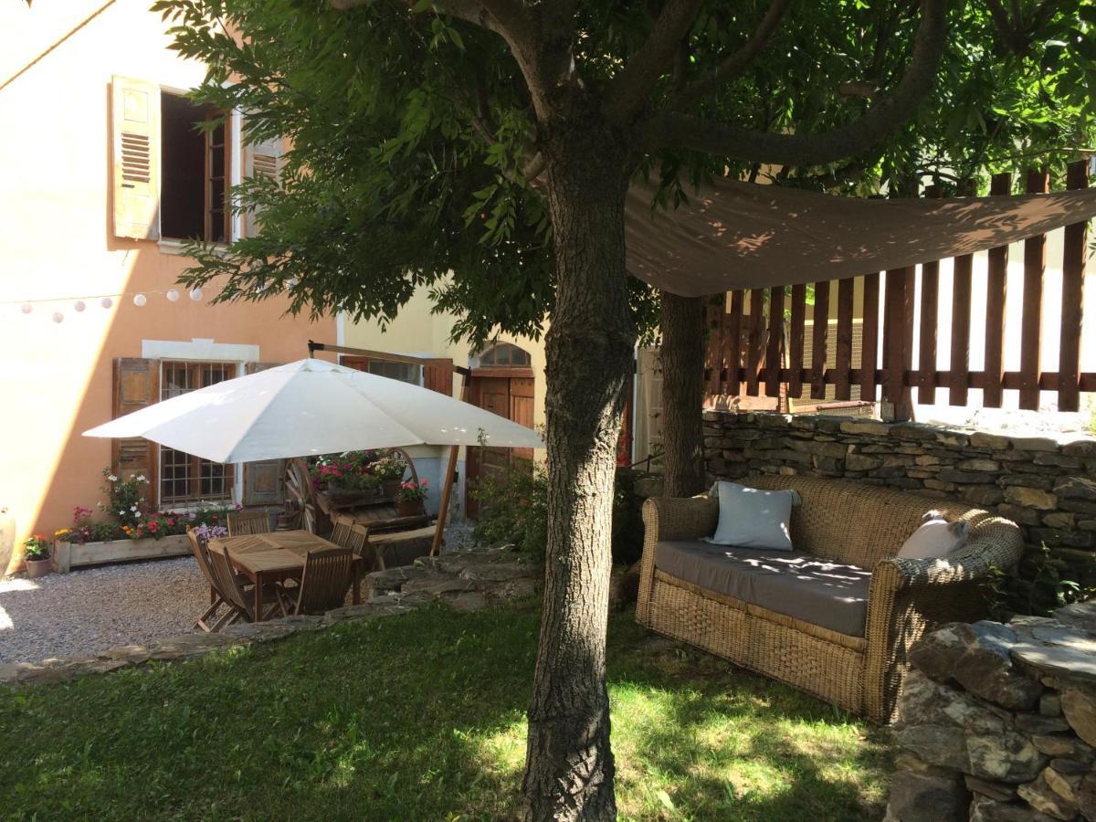 Bed and Breakfast Le Val D'Ailleurs Jausiers Exterior foto